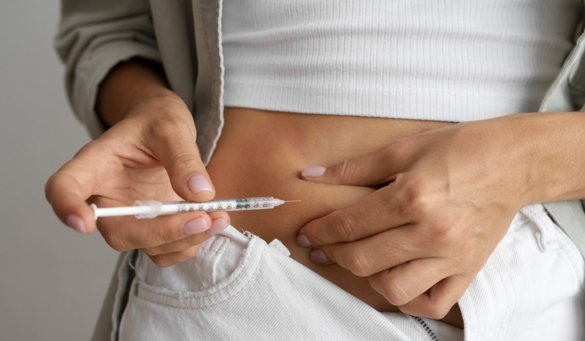 diabetic-person-checking-their-glucose-level